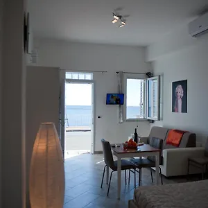 https://taormina-holidays.sicilyhotelsitaly.net