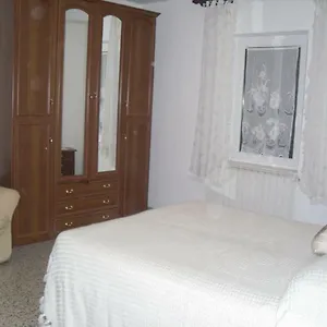 https://appartamenti-pienza.it-tuscanyhotel.com